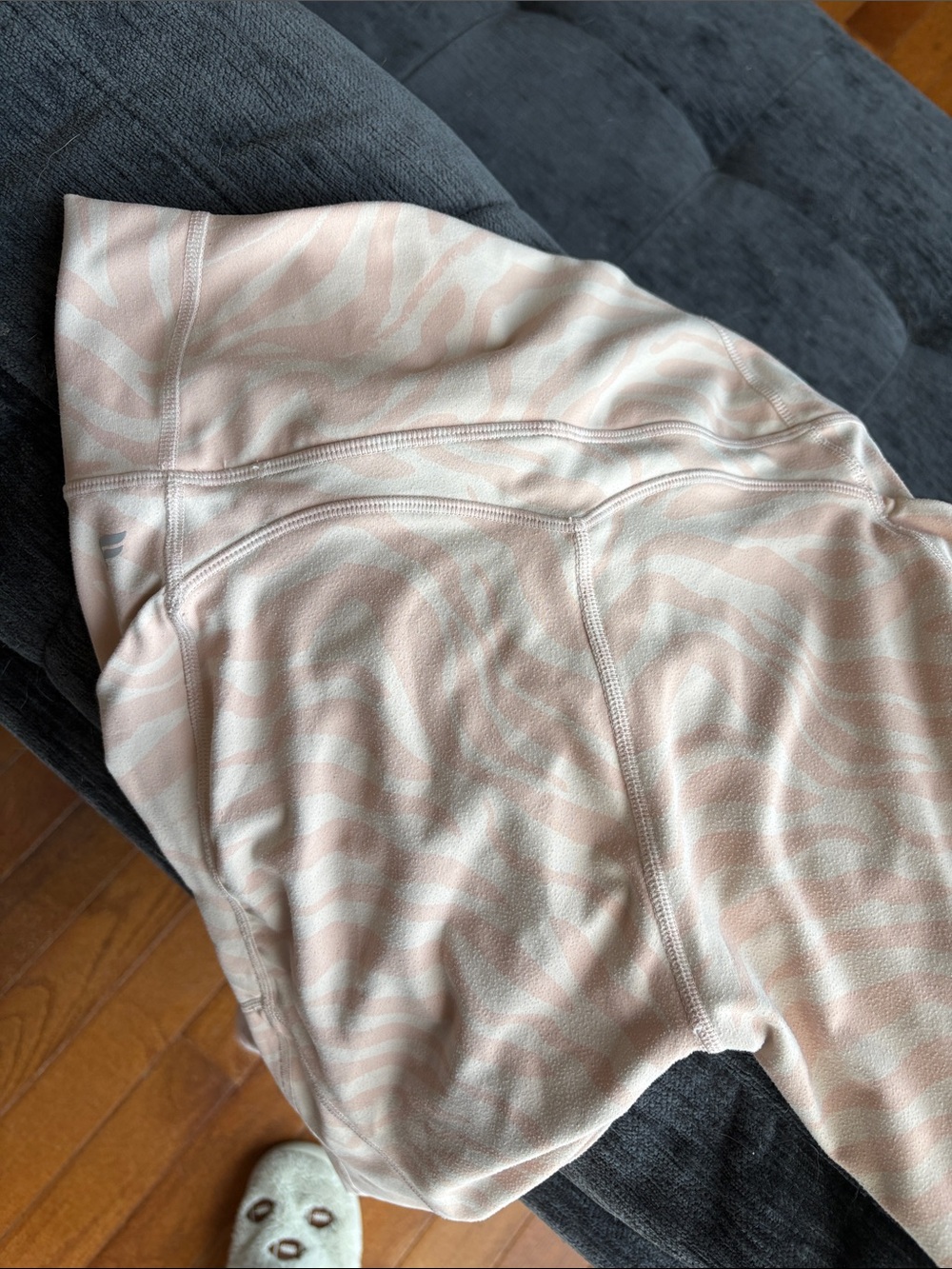Fabletics PureLuxe Pink Zebra Print High Waisted Leggings Size Medium Pockets - Picture 7 of 9